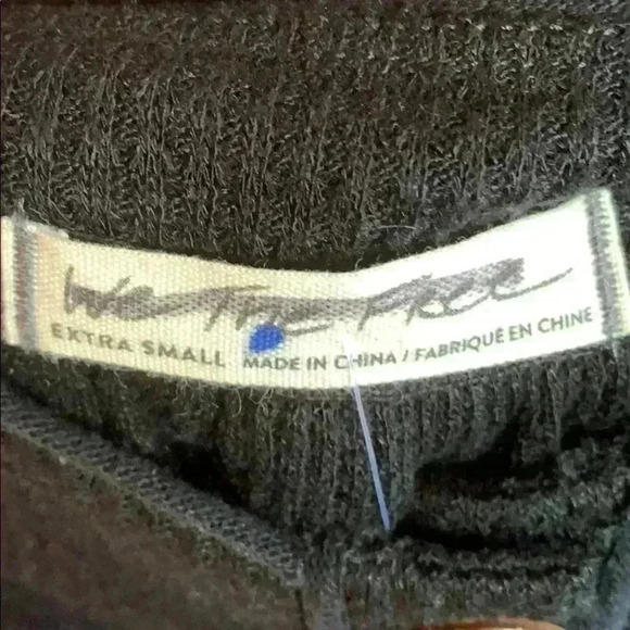 Free People long sleeve top. - Picture 3 of 3